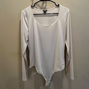 Express Cream Fitted Long Sleeve Bodysuit